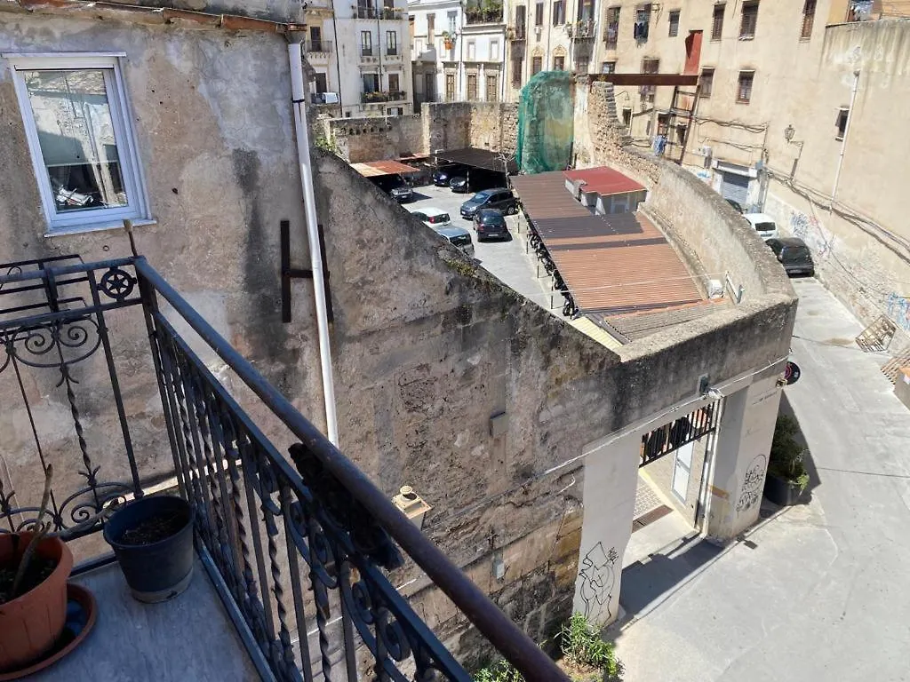 شقة Al Parlatoio Del Centro Storico باليرمو 0*,  إيطاليا